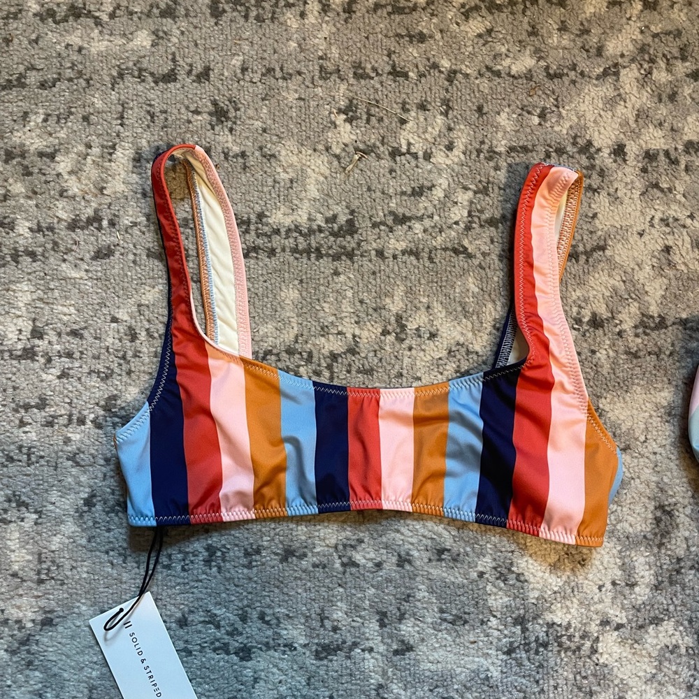 NWT Solid and Striped bikini top medium